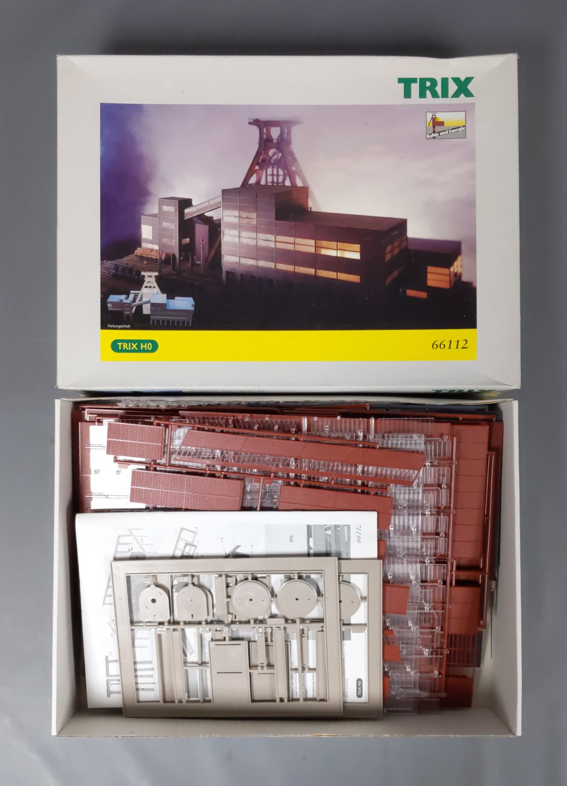 Trix 66112 HO Scale Zollverein Coal Mine Kit