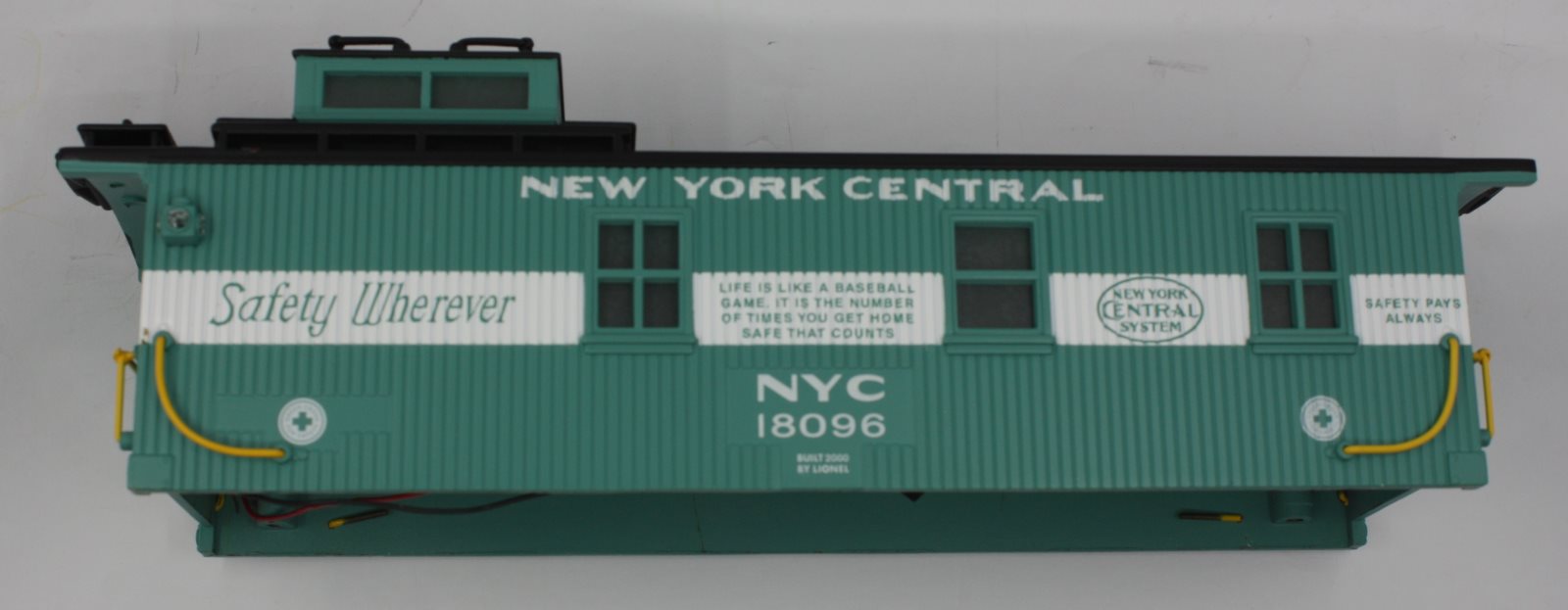 Lionel 17636-2 Diecast NYC Woodsided Caboose Shell