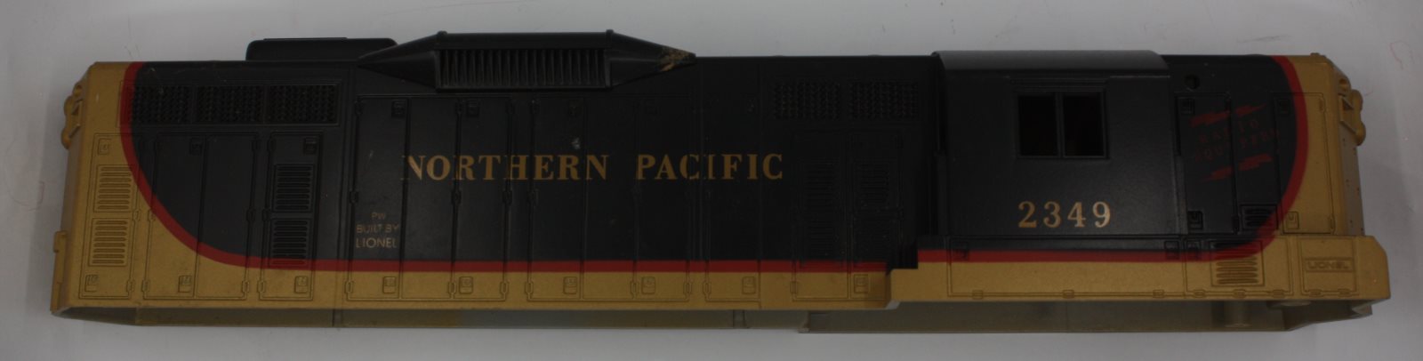 Lionel 28519-7 #2349 GP-9 Northern Pacific Body Shell