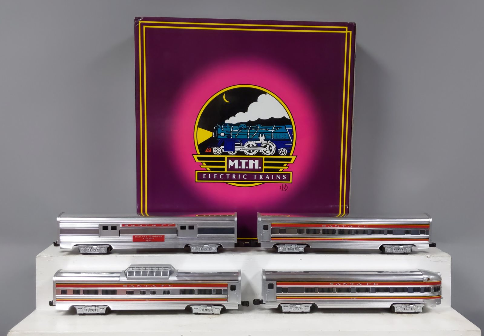 MTH 20-2153 O Santa Fe El Capitan Passenger Car Set (Set of 4) EX/Box