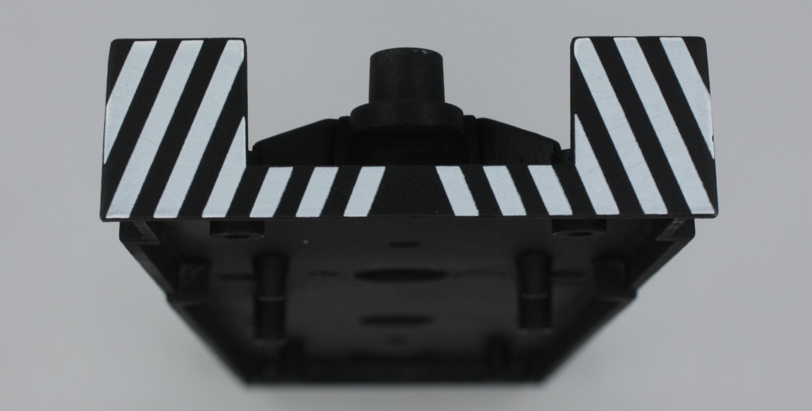 Lionel 18461-57 Black Diecast Track Cleaner Frame