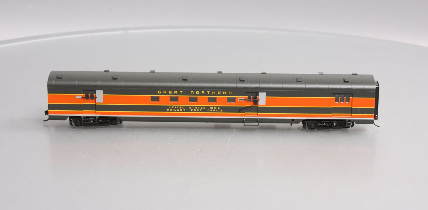 Walthers 932-9032 HO Scale Great Northern Empire Builder AC&F Baggage-Mail NIB