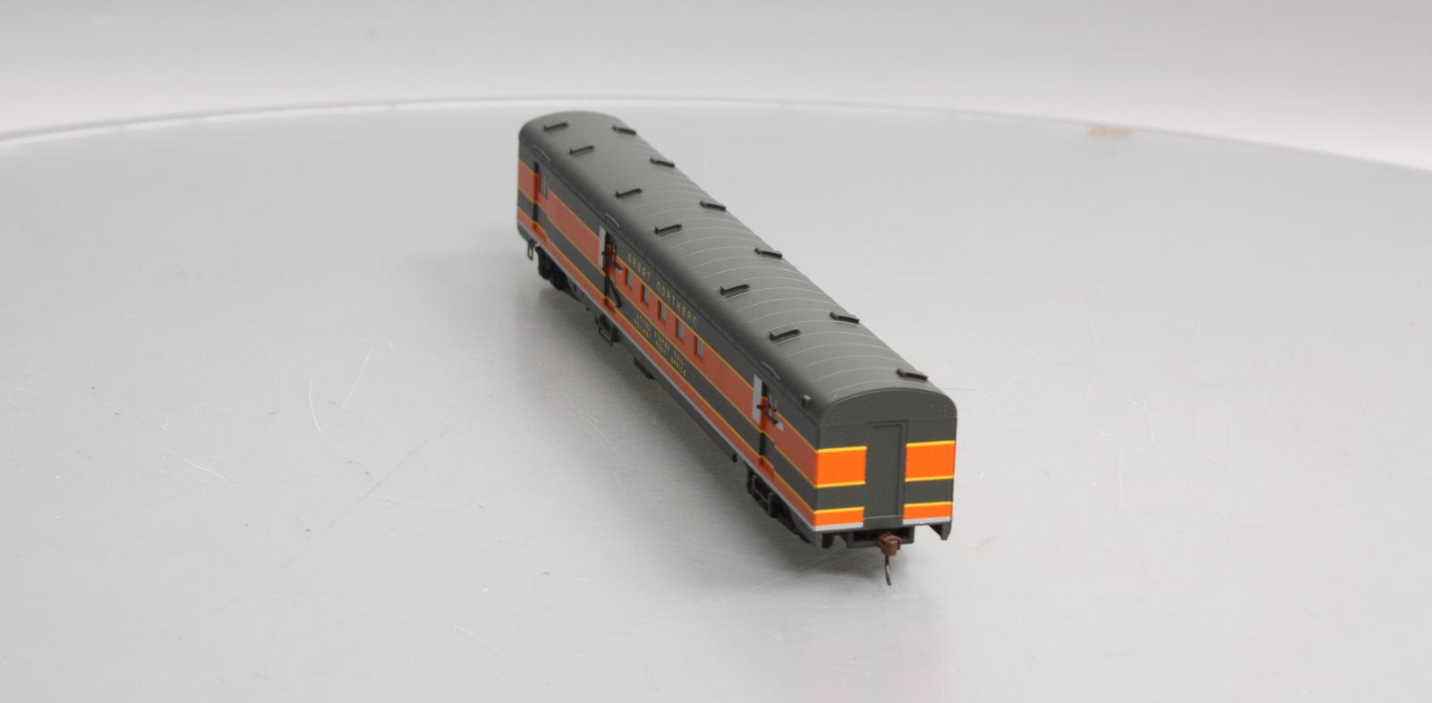 Walthers 932-9032 HO Scale Great Northern Empire Builder AC&F Baggage-Mail NIB