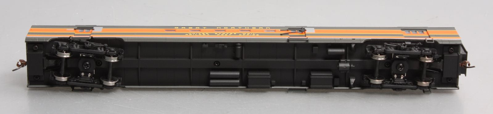 Walthers 932-9032 HO Scale Great Northern Empire Builder AC&F Baggage-Mail NIB
