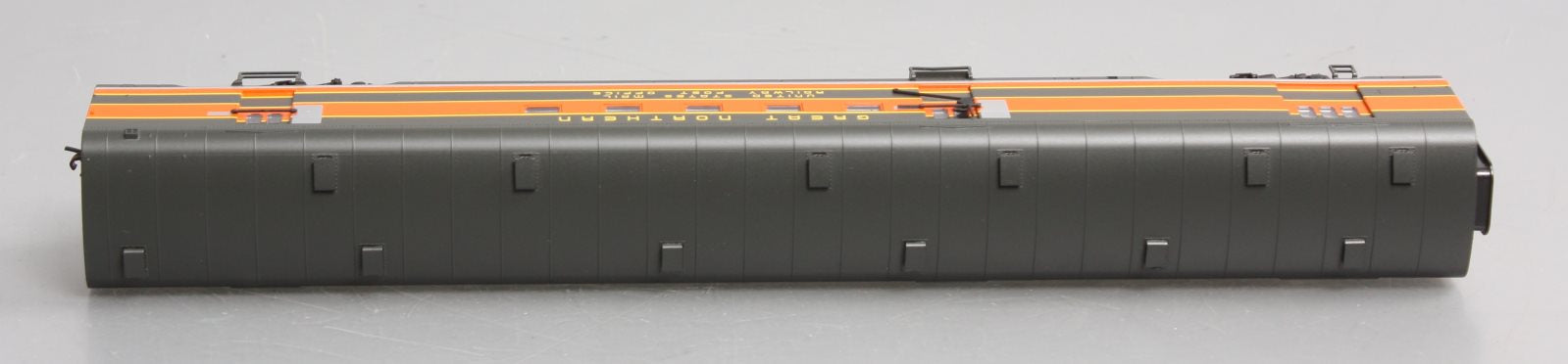 Walthers 932-9032 HO Scale Great Northern Empire Builder AC&F Baggage-Mail NIB
