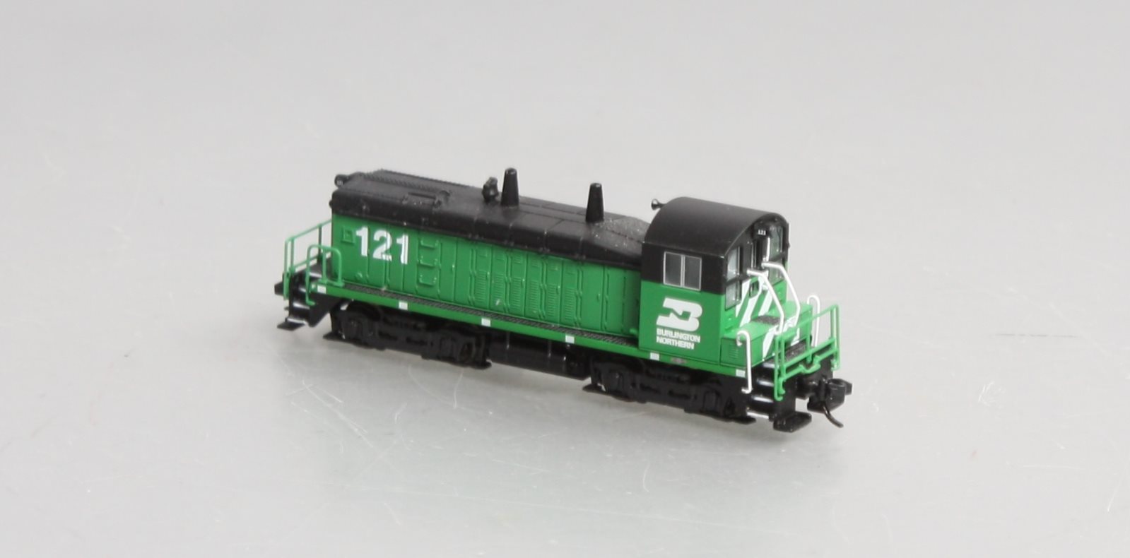 Broadway Limited 3875 N Burlington Northern EMD SW7 Diesel Loco Sound/DCC #121