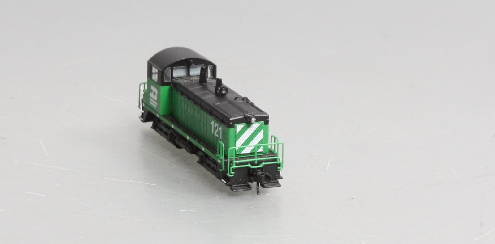 Broadway Limited 3875 N Burlington Northern EMD SW7 Diesel Loco Sound/DCC #121