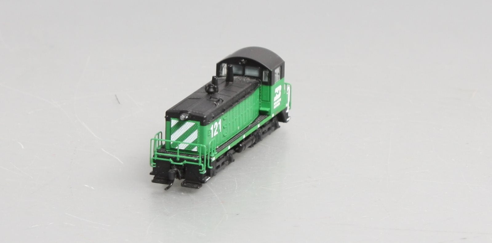Broadway Limited 3875 N Burlington Northern EMD SW7 Diesel Loco Sound/DCC #121