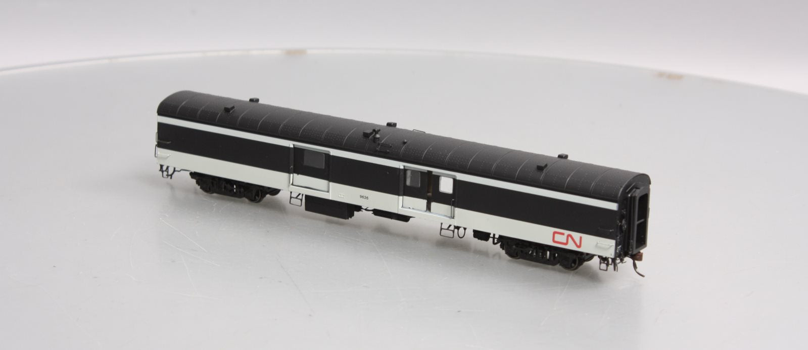 Rapido Trains 106099 HO Canadian National 73' 6