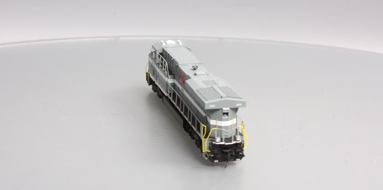 Broadway Limited 5871 HO Norfolk Southern GE ES44AC Diesel Loco Sound/DCC #8025