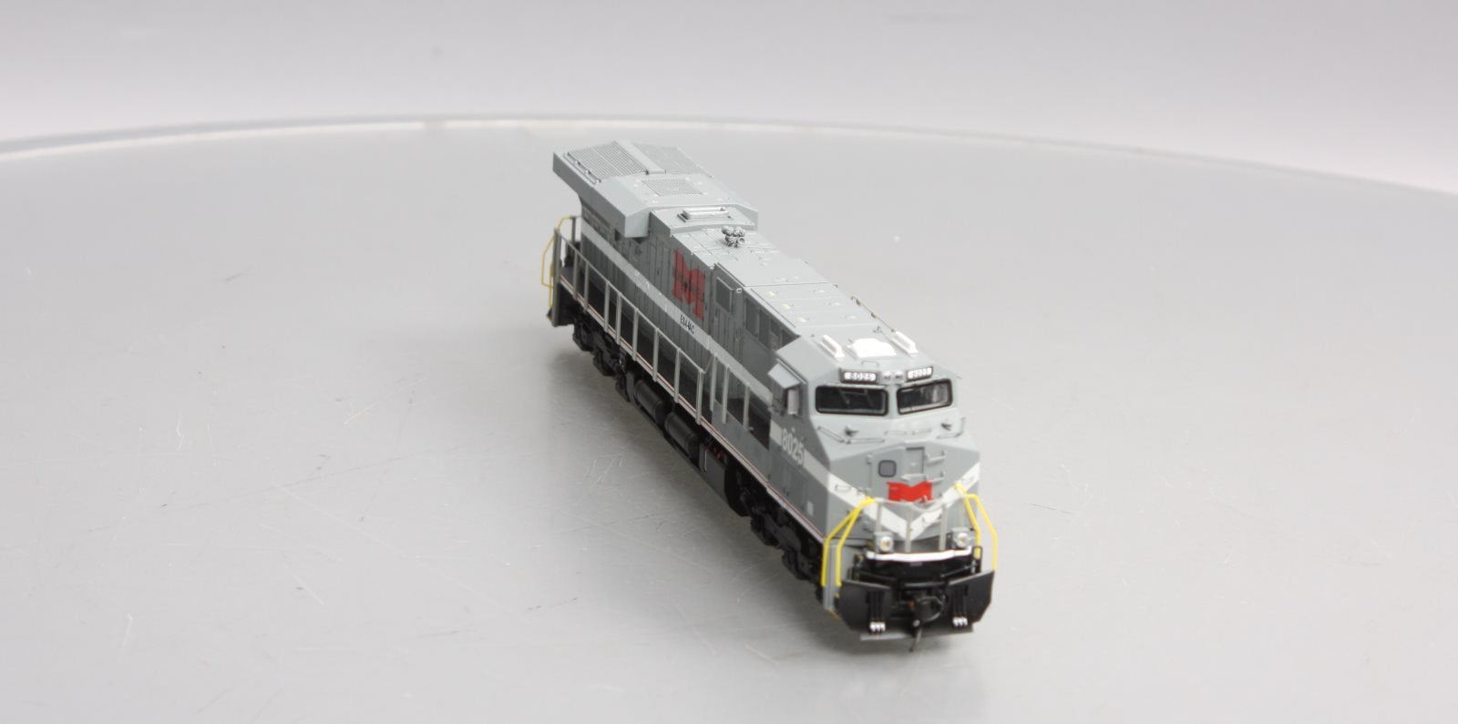 Broadway Limited 5871 HO Norfolk Southern GE ES44AC Diesel Loco Sound/DCC #8025