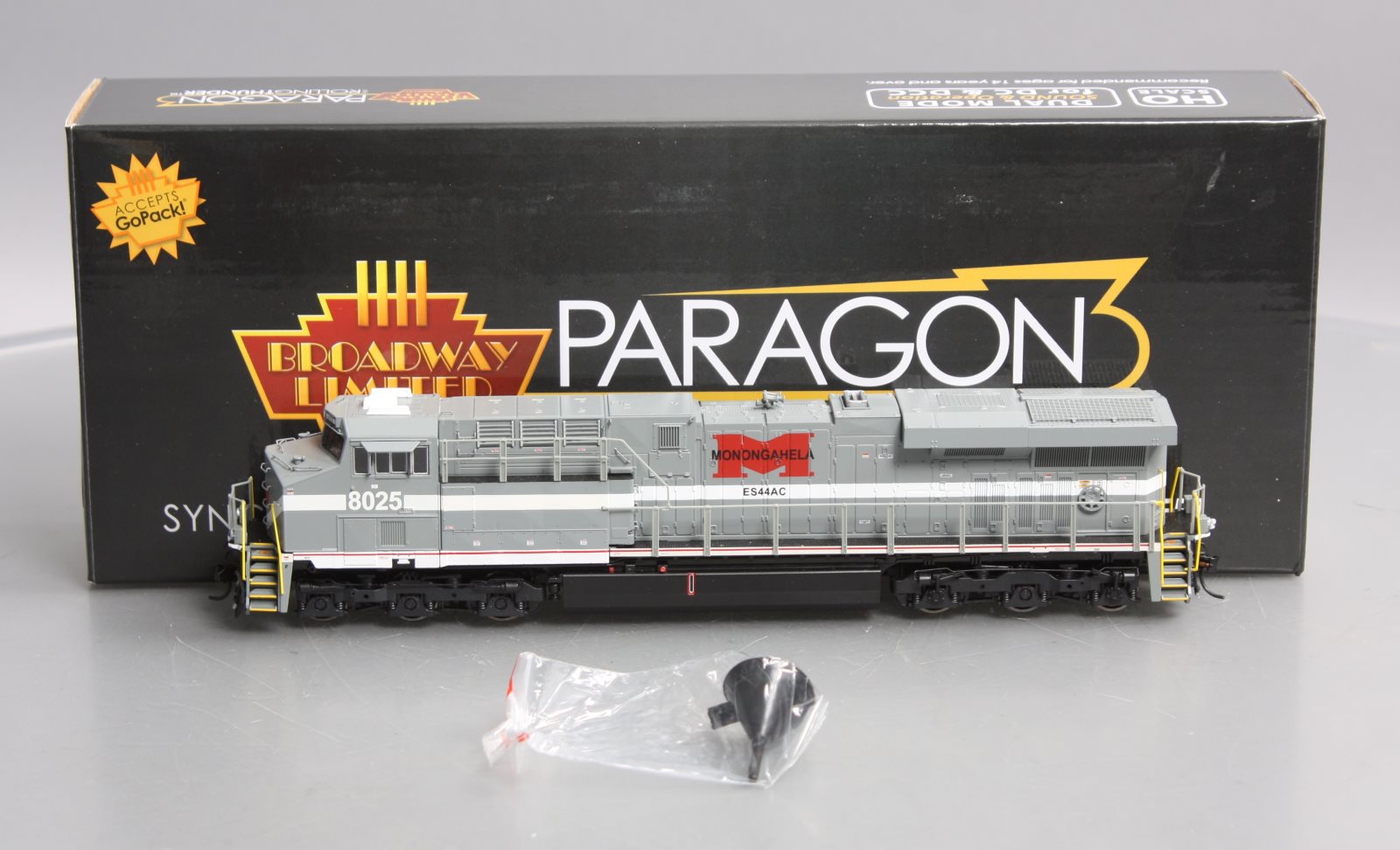Broadway Limited 5871 HO Norfolk Southern GE ES44AC Diesel Loco Sound/DCC #8025