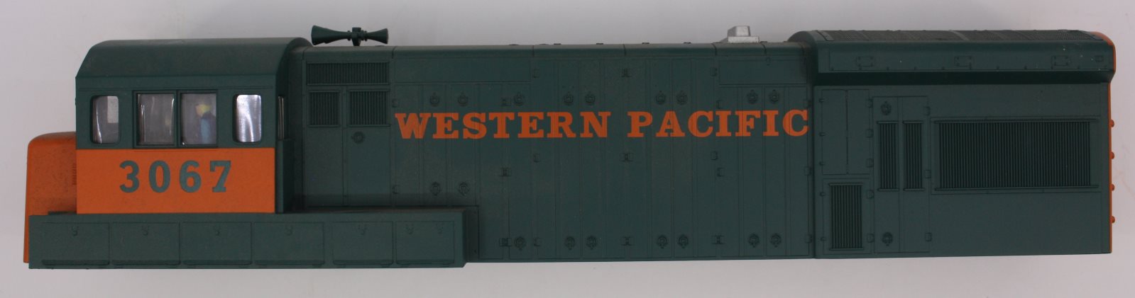 Lionel 28846-2 Western Pacific U36B Diesel Body Shell #3067
