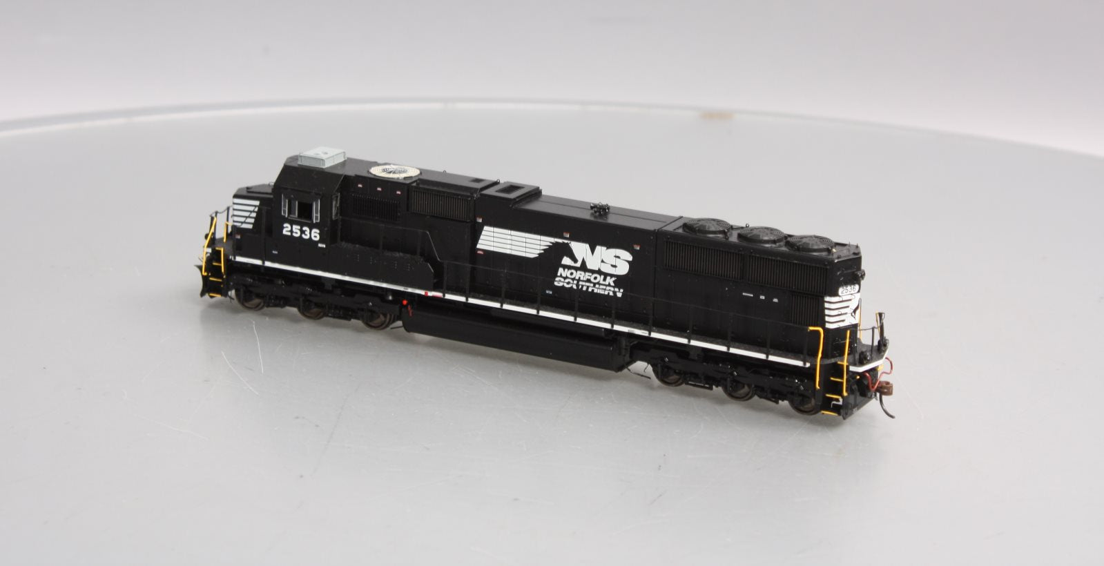 Athearn G70609 HO Norfolk Southern SD70 Diesel Locomotive #2536 w/DCC/SND LN/Box