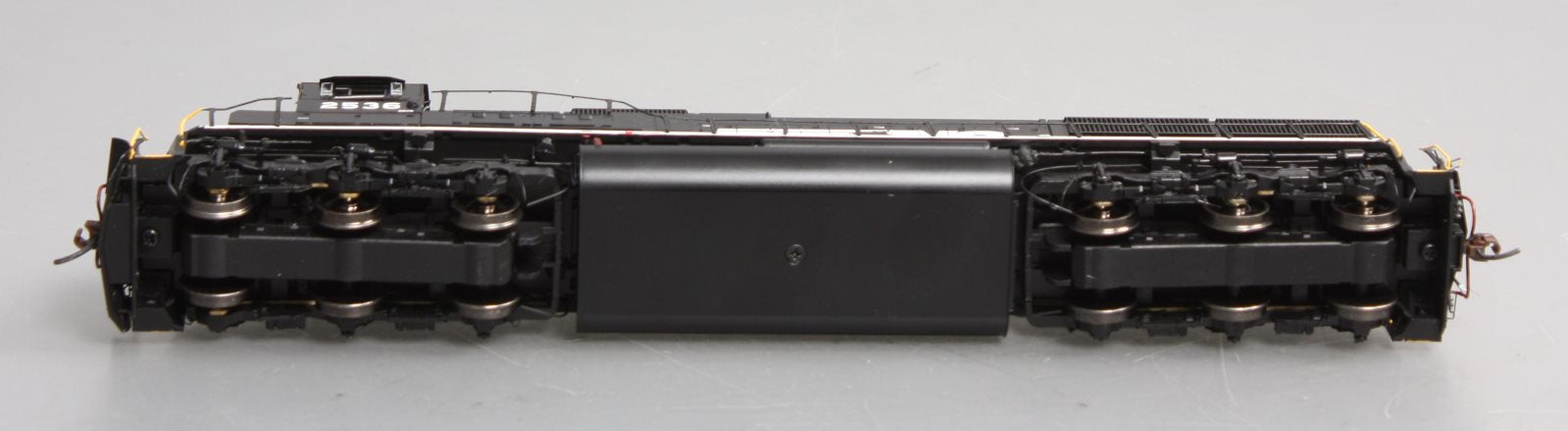 Athearn G70609 HO Norfolk Southern SD70 Diesel Locomotive #2536 w/DCC/SND LN/Box