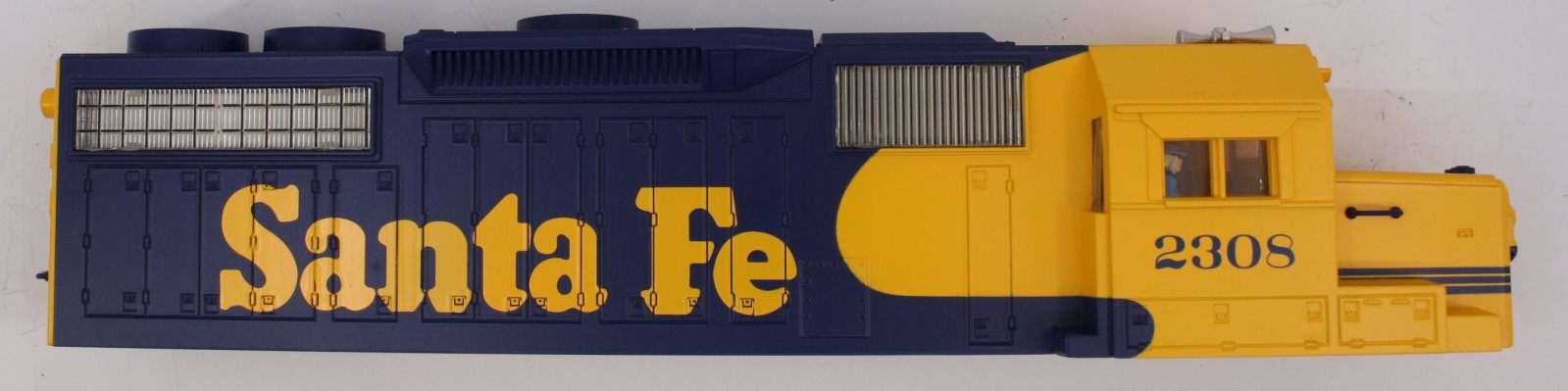 Lionel 28848-7 #2308 Santa Fe GP-38 Body with Deco Only