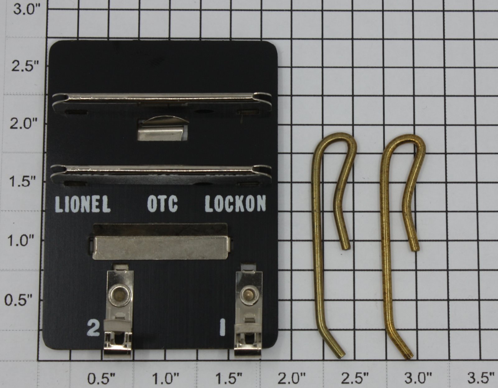 Lionel OTC O Gauge Operating Car Track Power Lockon with Clips - Packaged