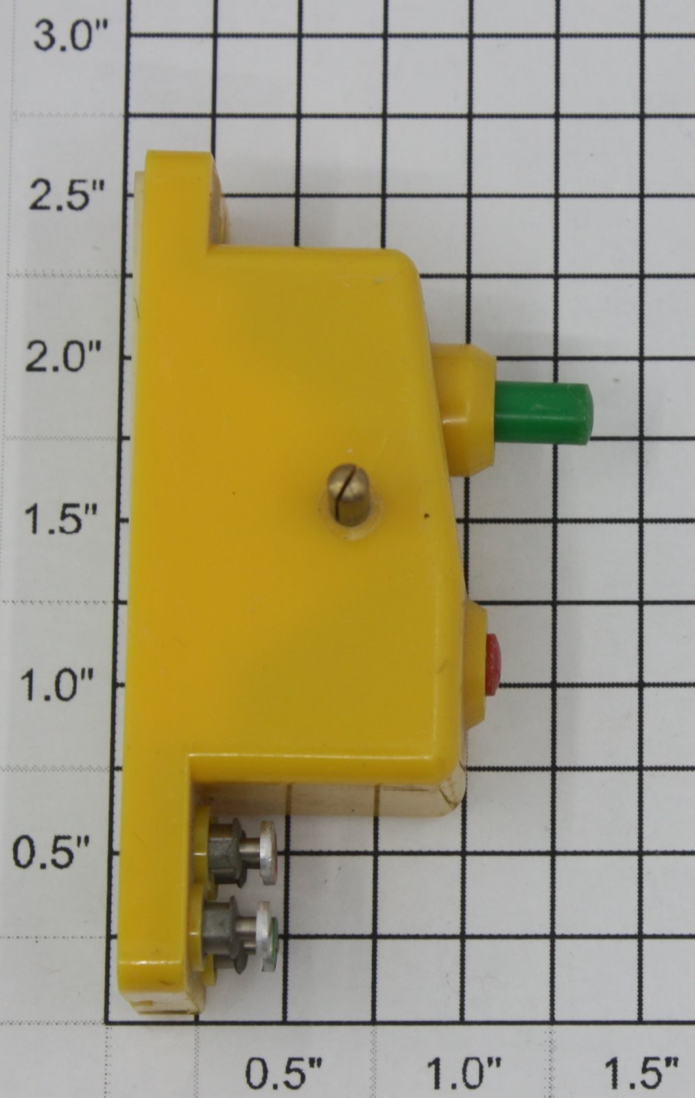 Trix 6594 N Gauge Yellow MiniTrix Switch Controller with Post
