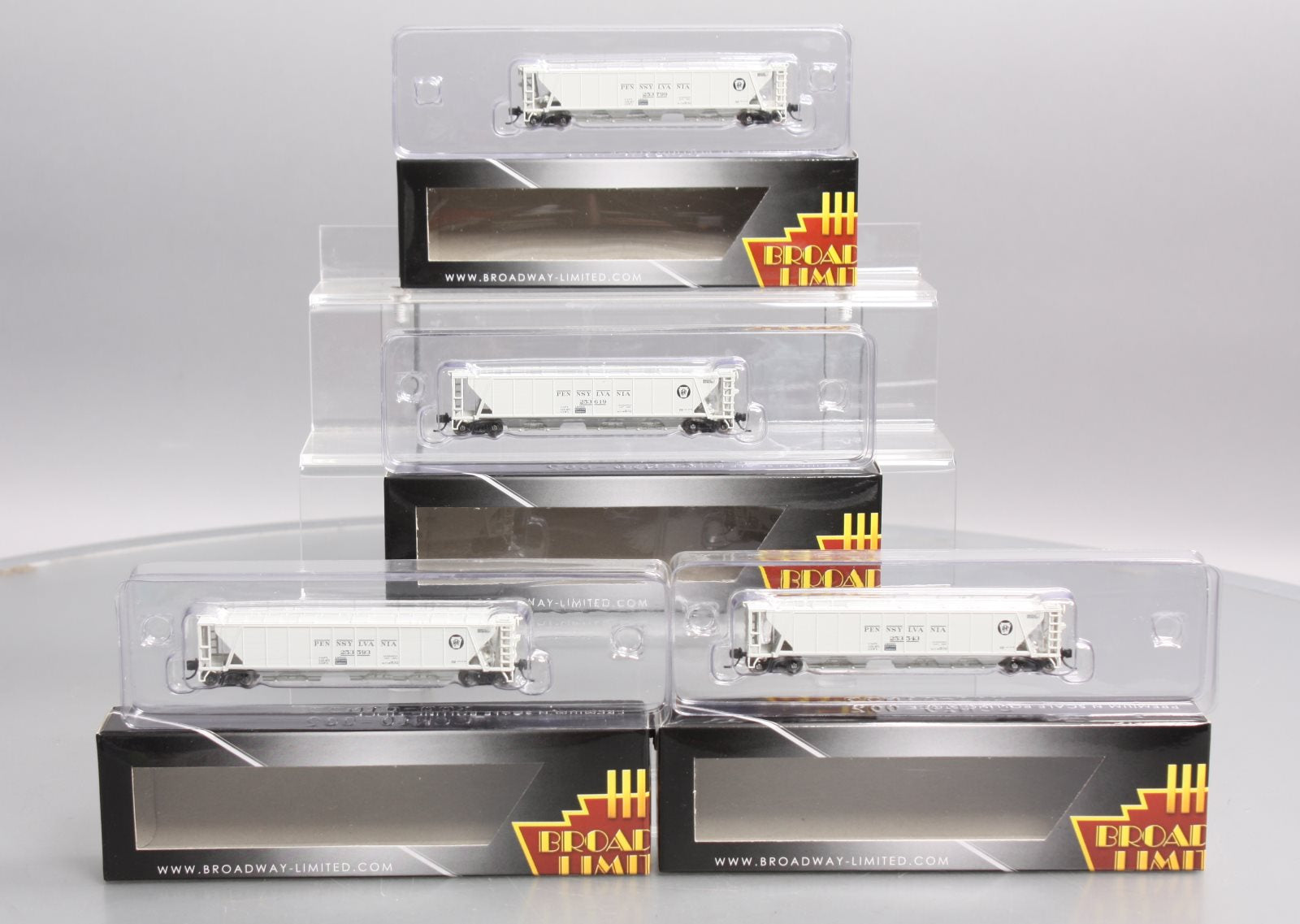 Broadway Limited 3170 N PRR Class H32 5-Bay Covered Hopper Set A (Pack of 4)