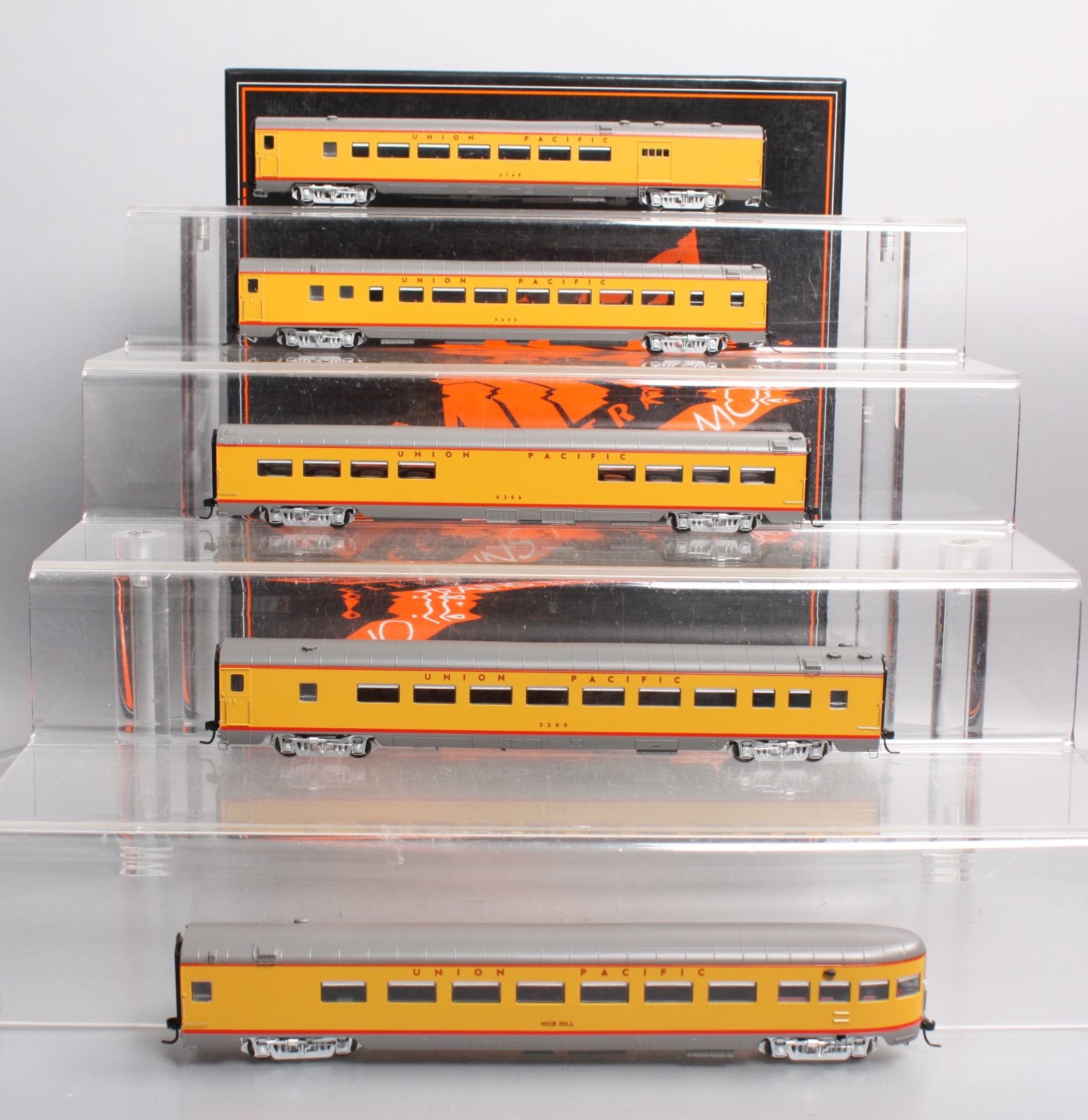 MTH 80-60054 HO Union Pacific Smooth Passenger Car Set (Set of 5