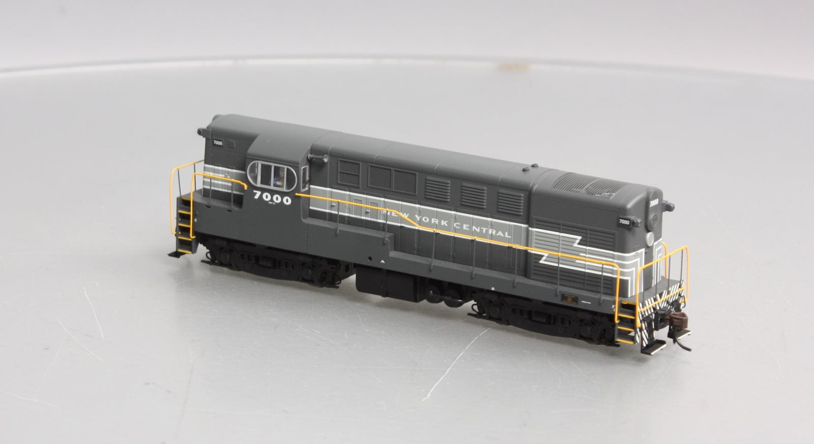 Atlas 10001628 HO New York Central H16-44 Diesel Locomotive #7000 w/Sound