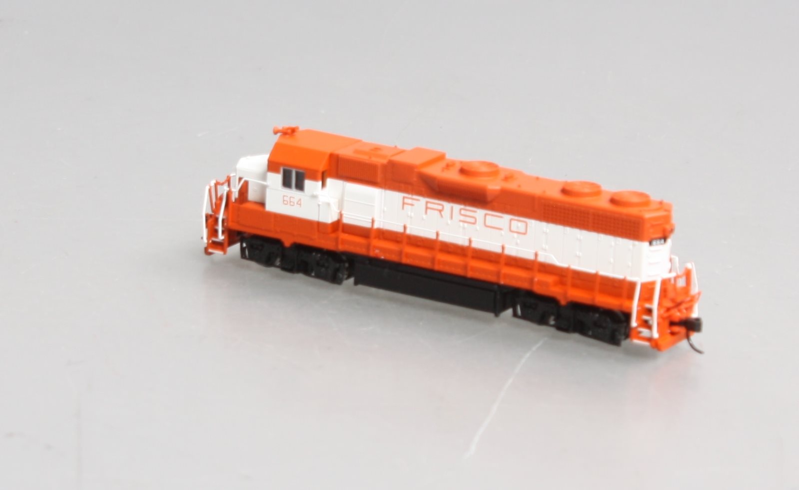 Atlas 47830 N Scale Frisco GP38-2 Locomotive w/DCC #664