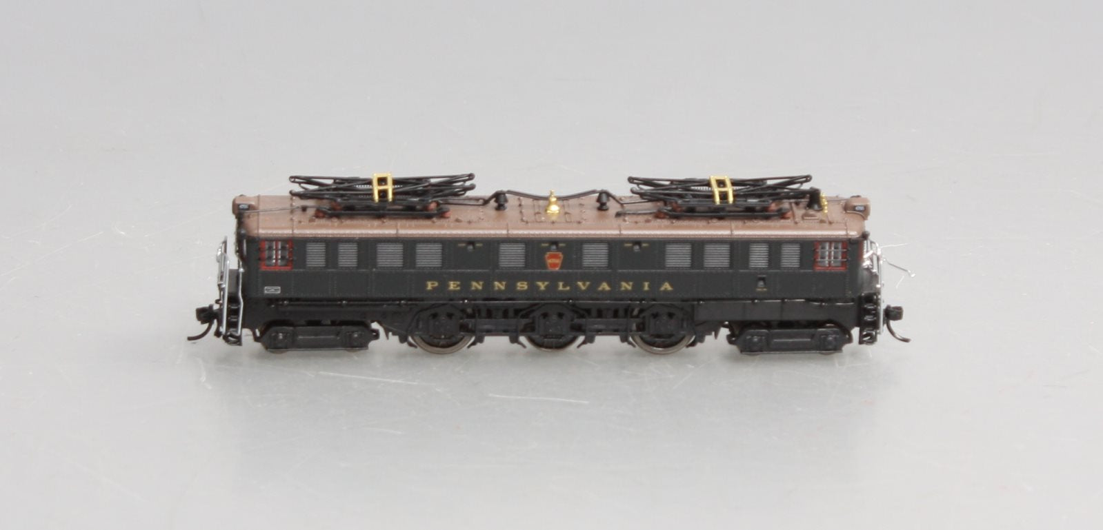 Broadway Limited 3952 N PRR P5a Boxcab Passenger Type with Sound/DC/DCC #4766