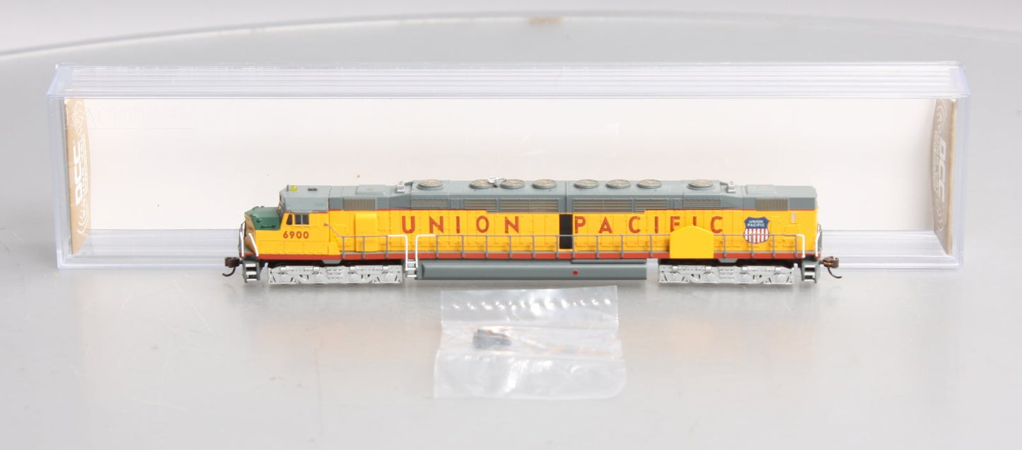 Bachmann 65151 N Union Pacific EMD DD40AX Diesel Locomotive w/DCC & Sound #6900