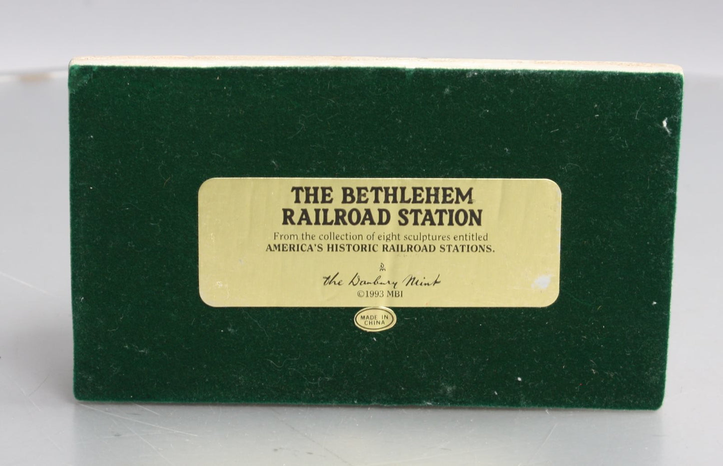 Danbury Mint "The Bethlehem" Railroad Station w/ Steam Locomotive & Tender EX