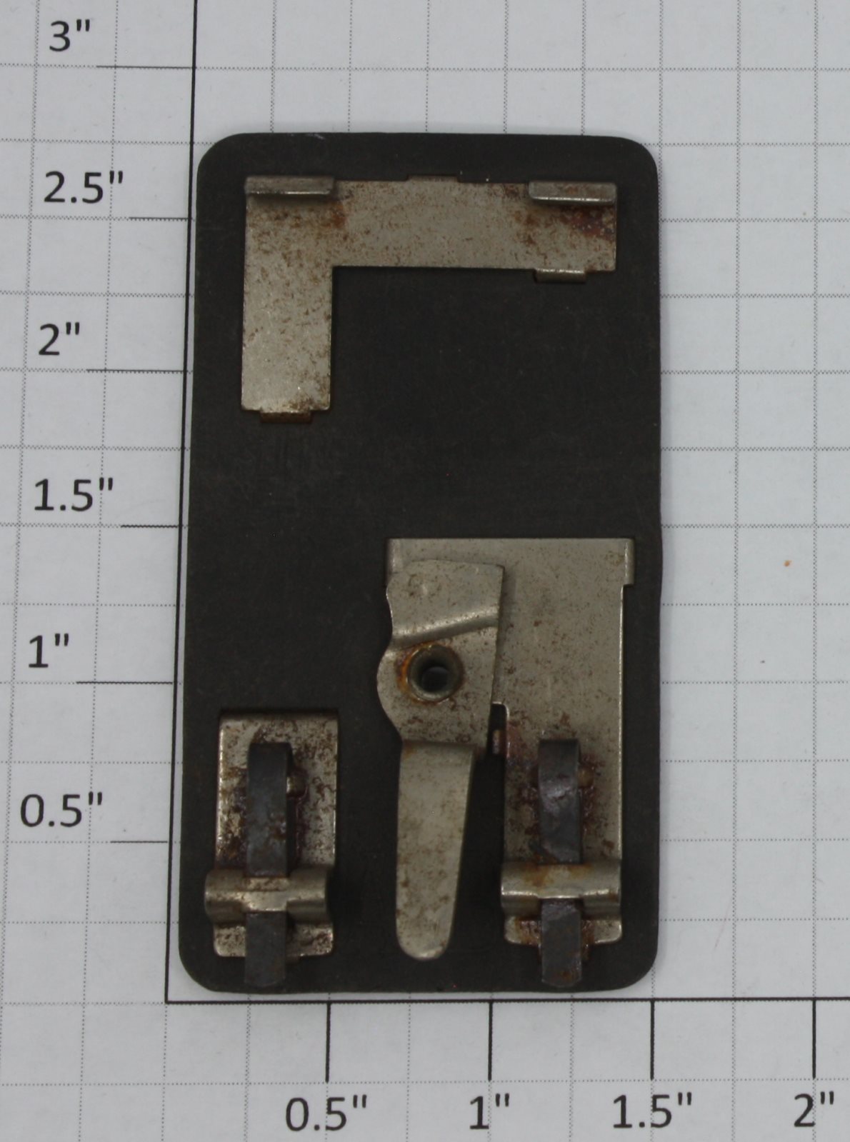 Lionel 76-1  Standard Gauge Prewar Track Power Lockon