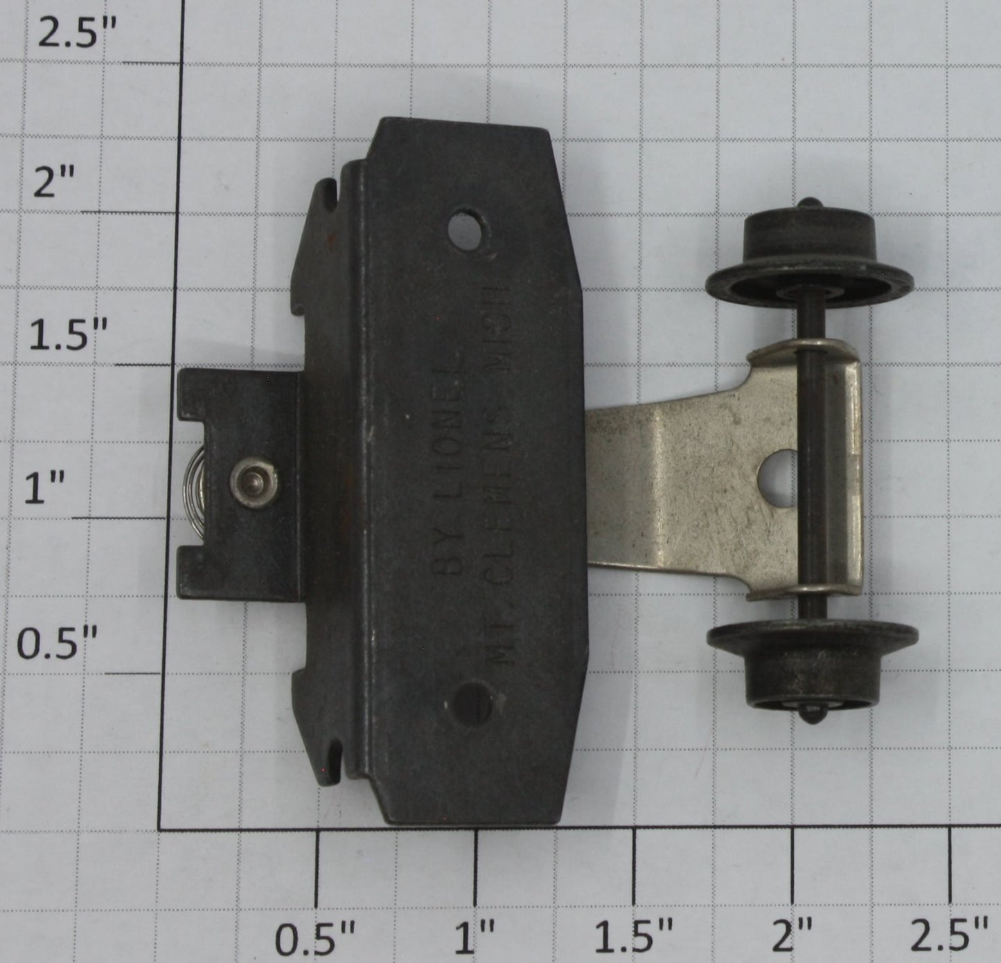 Lionel 8300-45 Front Truck & Bracket Assembly