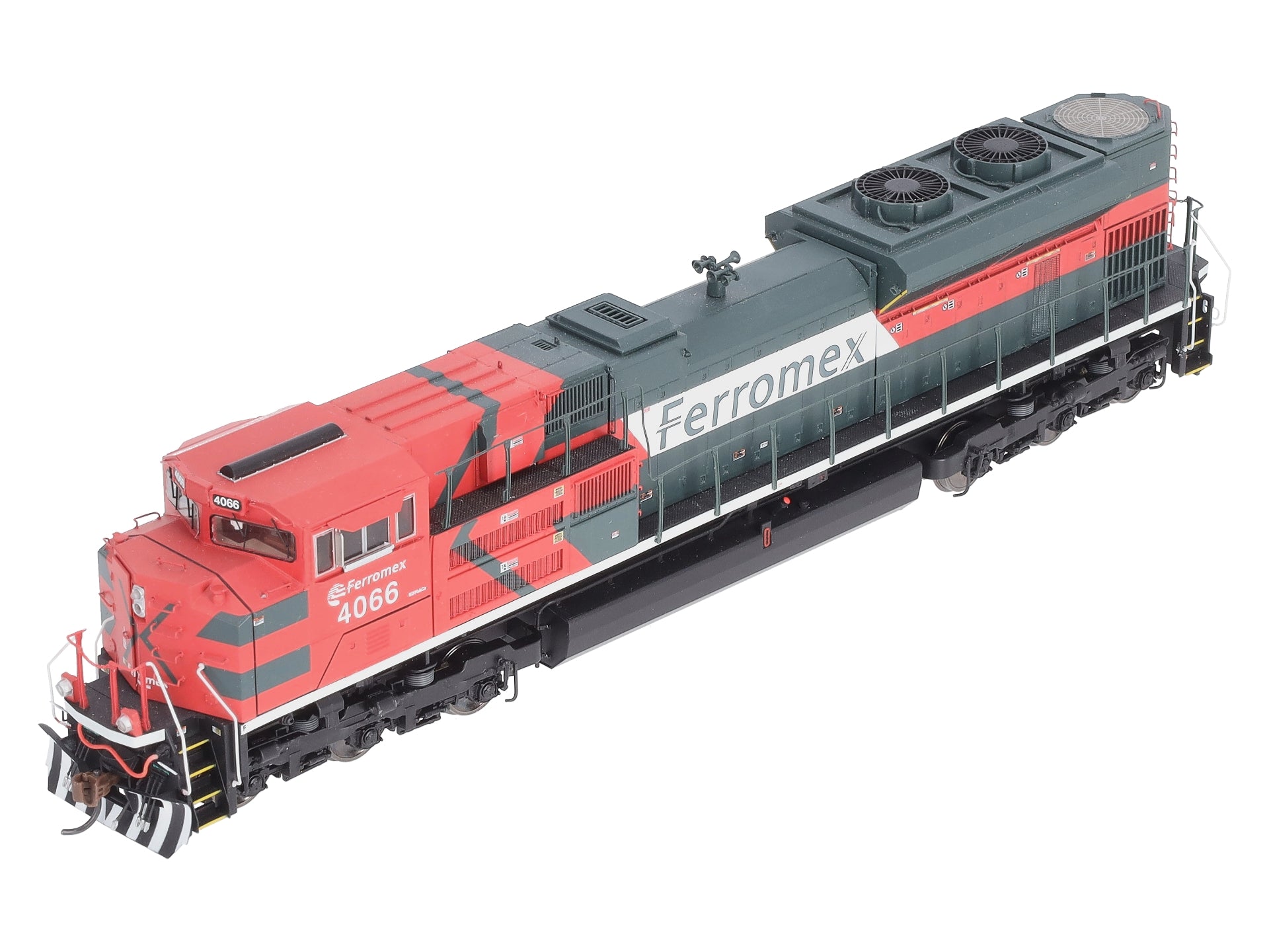 Athearn G89827 HO Ferromex SD70ACe Diesel Locomotive with DCC and Sound #4066