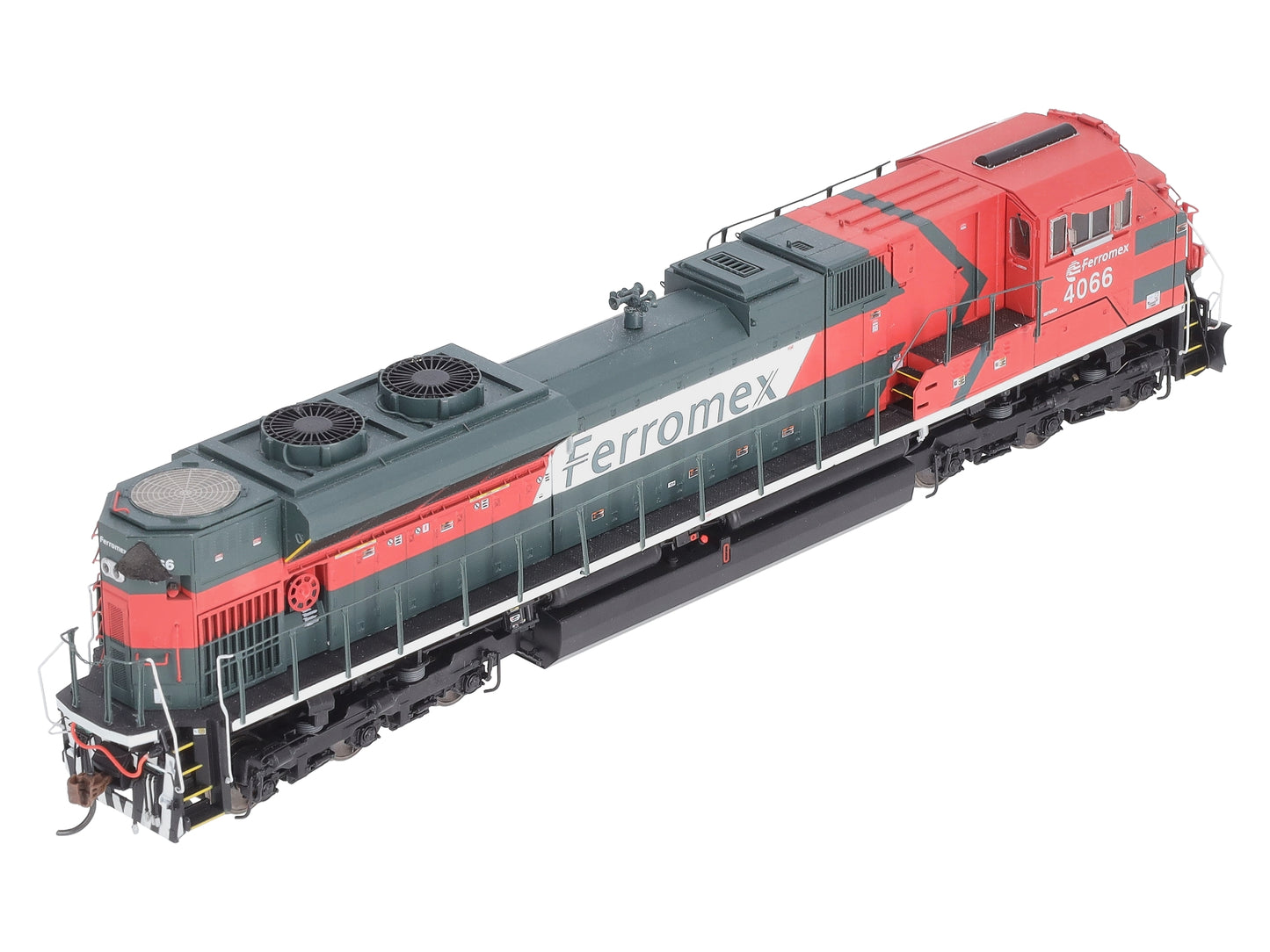 Athearn G89827 HO Ferromex SD70ACe Diesel Locomotive with DCC and Sound #4066