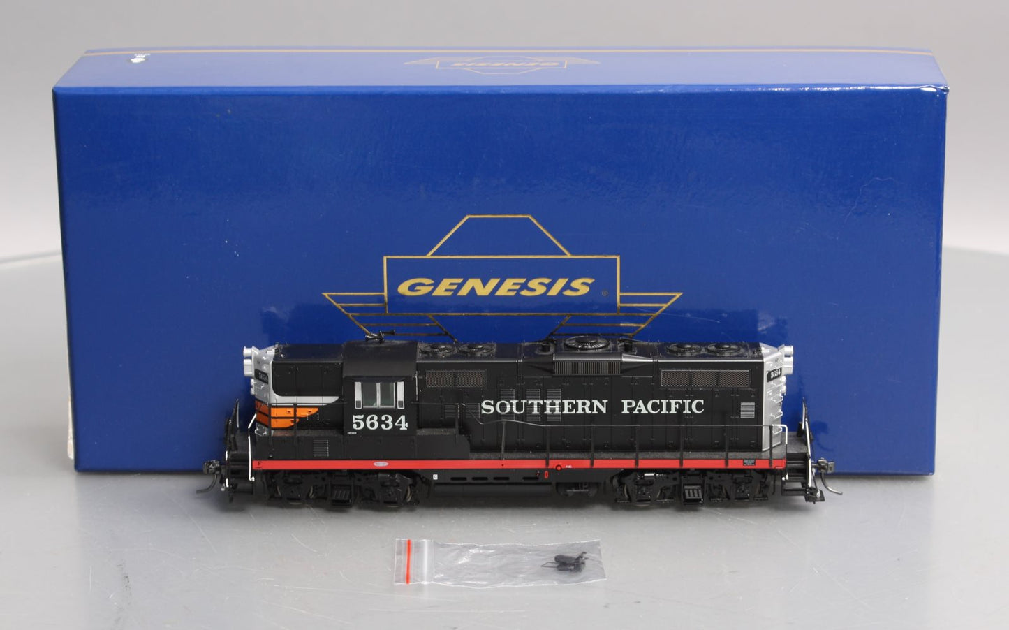 Athearn G62416 HO SP/Black Widow GP9 Diesel Locomotive #5634