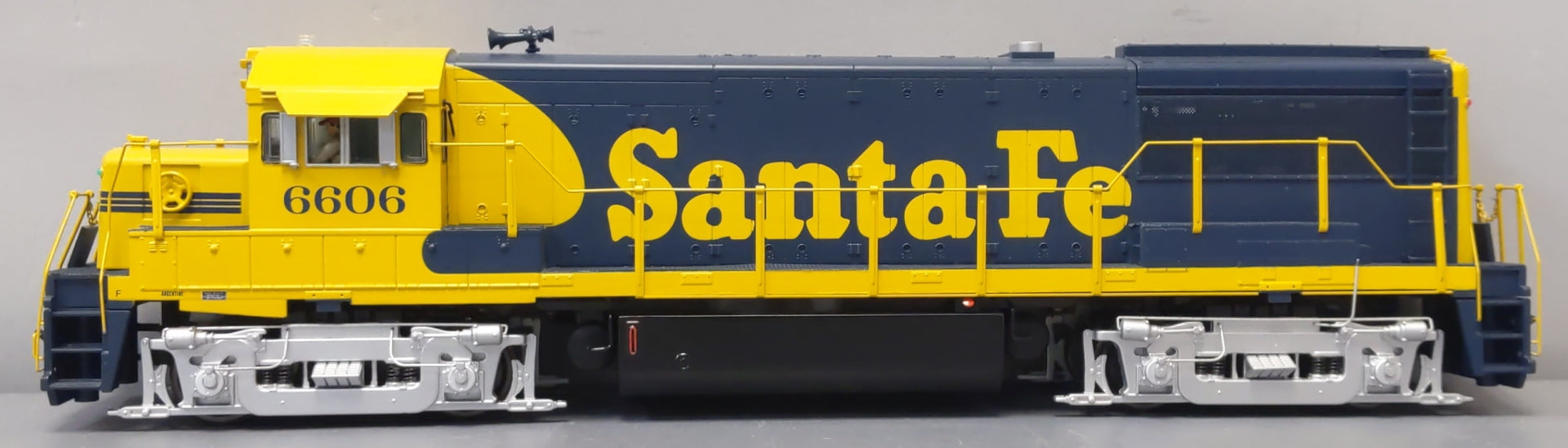 MTH 20-2966-2 Santa Fe U25B Diesel Engine w/PS2 #6606 (Scale Wheels)