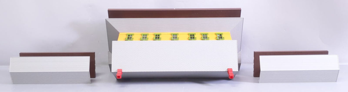 MTH 30-9005 O Gauge Passenger Station with 2 Platforms EX/Box
