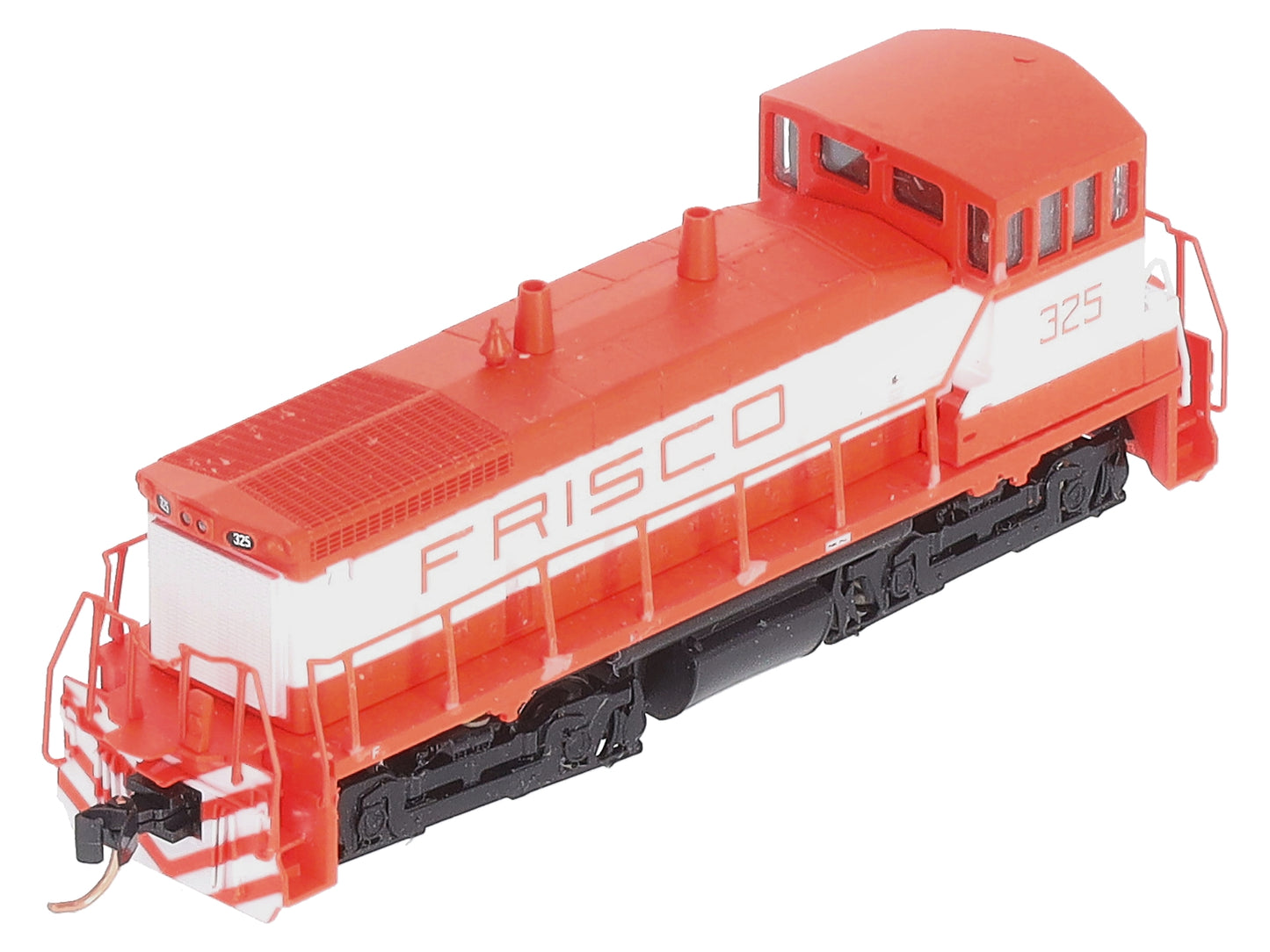 Micro-Trains 98600141 N Frisco SW1500 Diesel Locomotive with DCC #325
