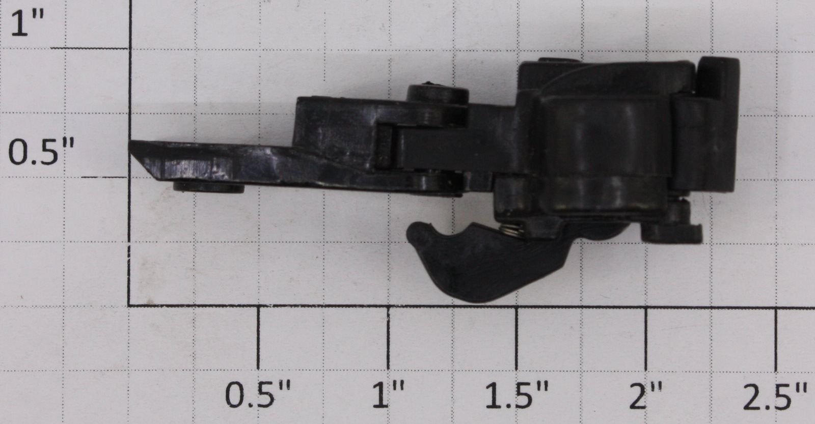 Aristo-Craft 29200 G Scale Knuckle Operating Coupler with Drawbar Bracket