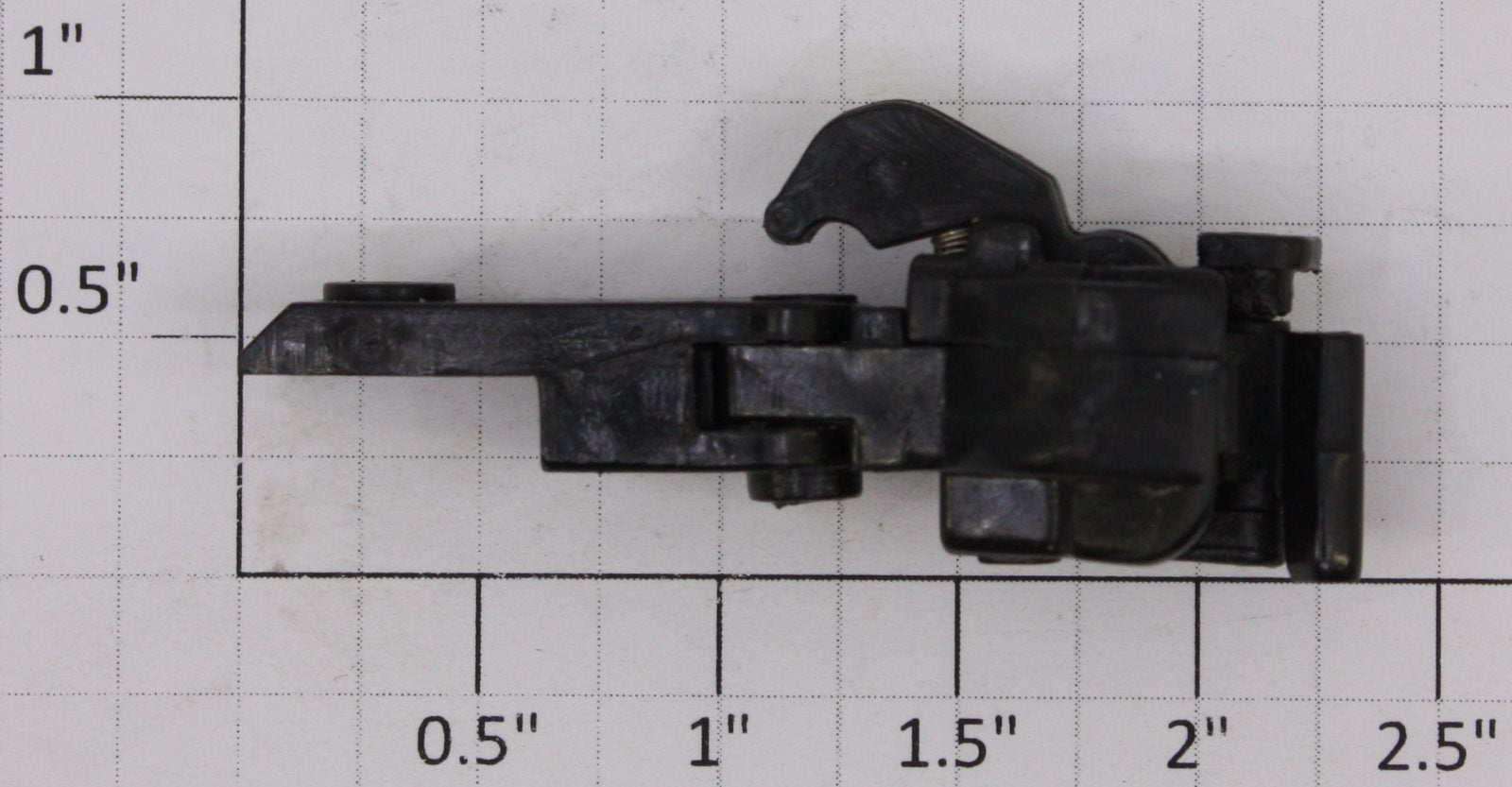 Aristo-Craft 29200 G Scale Knuckle Operating Coupler with Drawbar Bracket