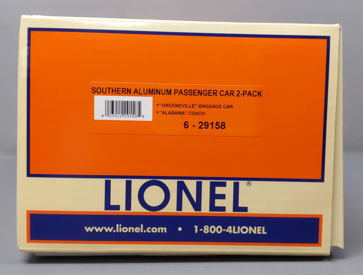 Lionel 6-29158 O Gauge Southern Aluminum 2 Car Passenger Set