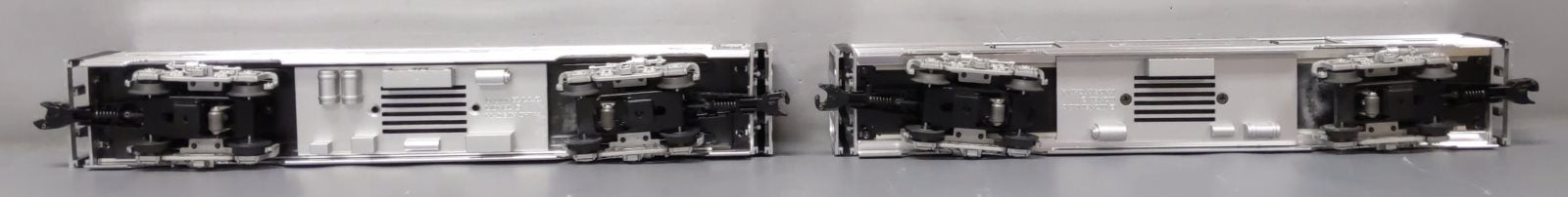 Lionel 6-29158 O Gauge Southern Aluminum 2 Car Passenger Set