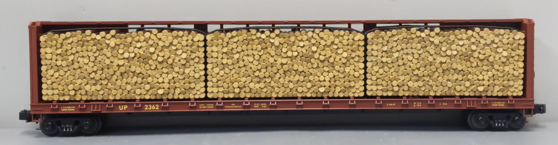 MTH 20-98212 O Gauge Union Pacific Center I-Beam Flat Car w/ Log Load #2362 LN/Box