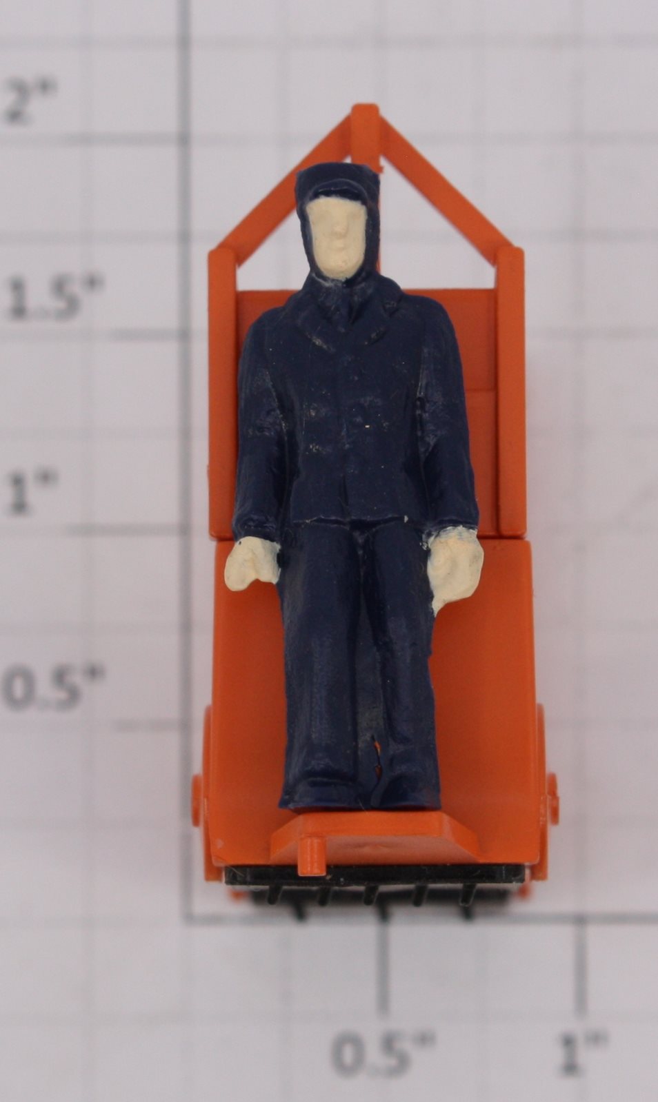 Lionel 14236-26 Orange Baggage Truck with Operator