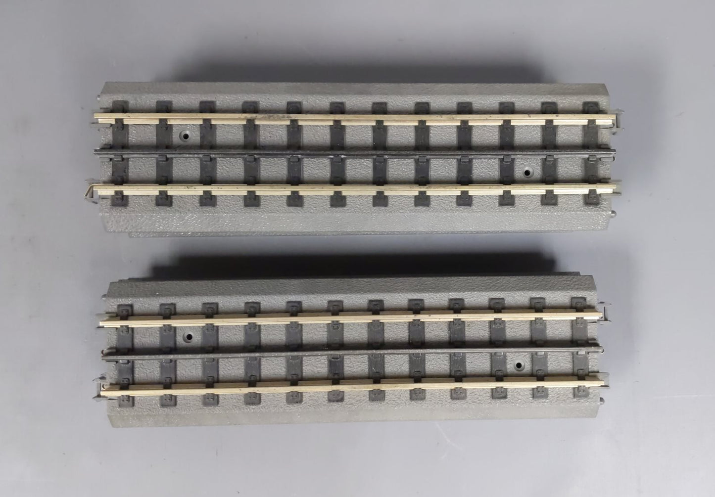 MTH 40-1001 RealTrax 10" Straight Track Sections (15) EX