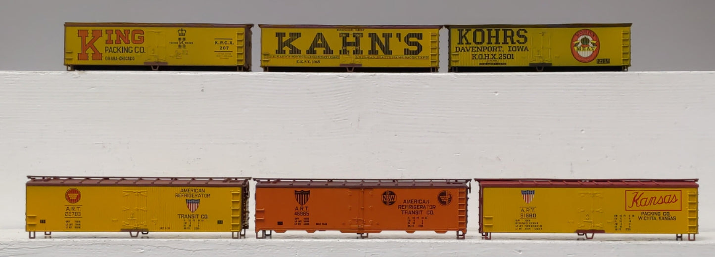 Train Miniature Assorted HO Scale Billboard Nostalgia Reefer Kits [2] EX/Box