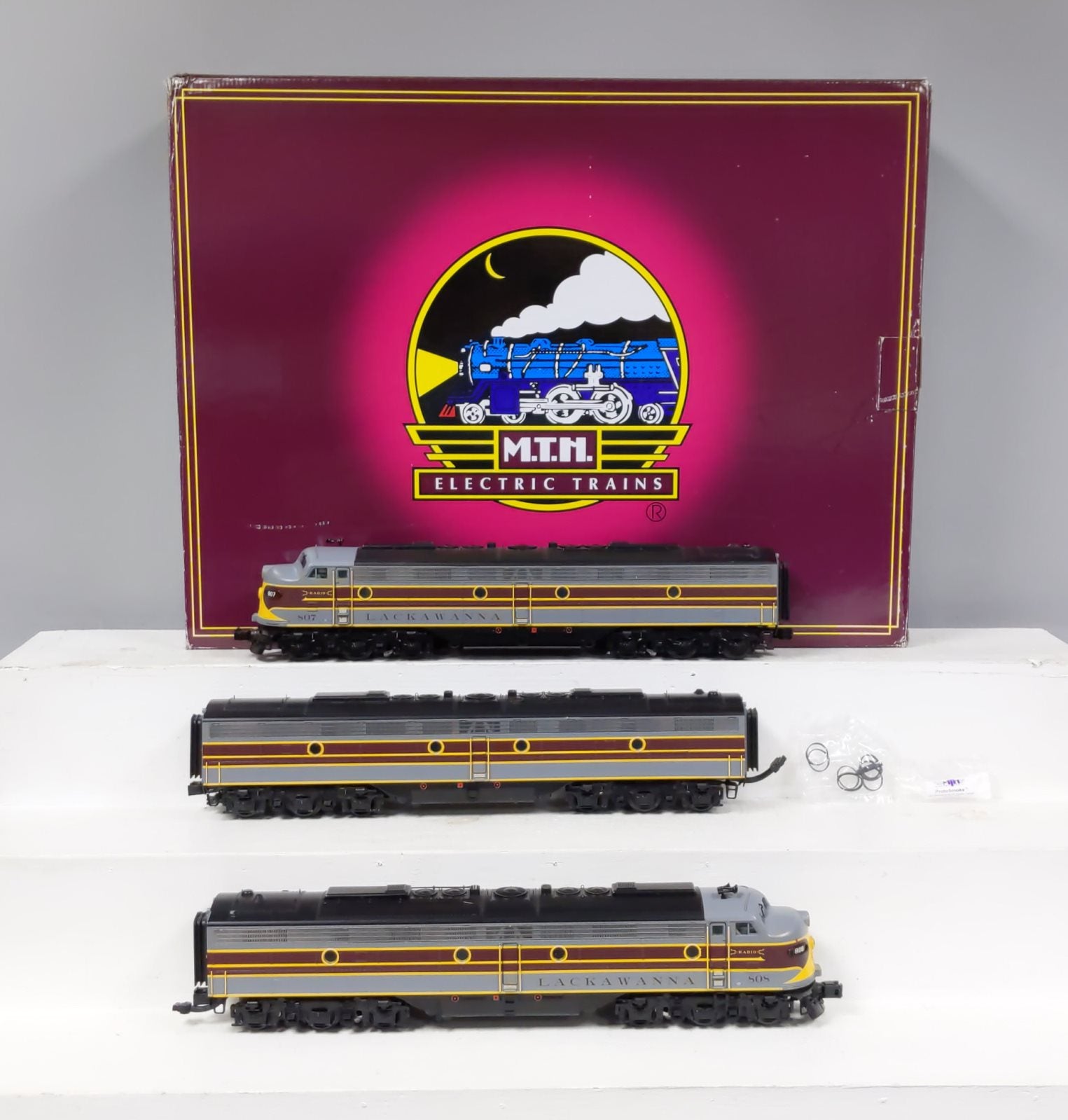 MTH 20-2893-1 Lackawanna E-8 ABA Diesel Engine Set w/PS 2.0 #807/808
