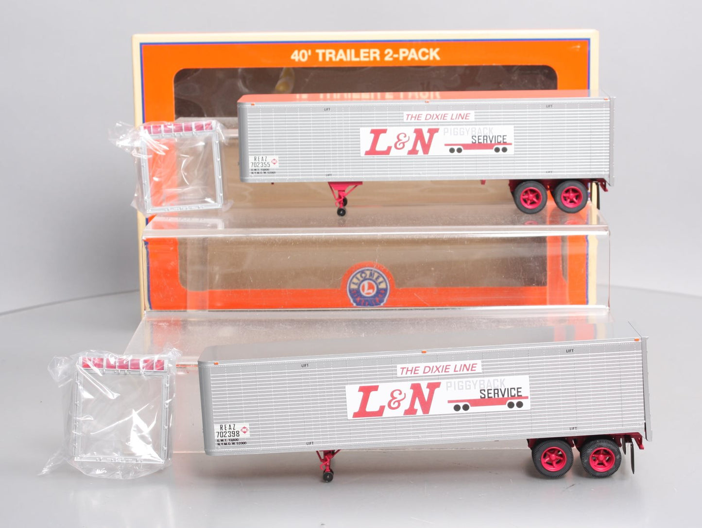 Lionel 6-84884 O Louisville & Nashville 40' Trailer (Pack of 2)