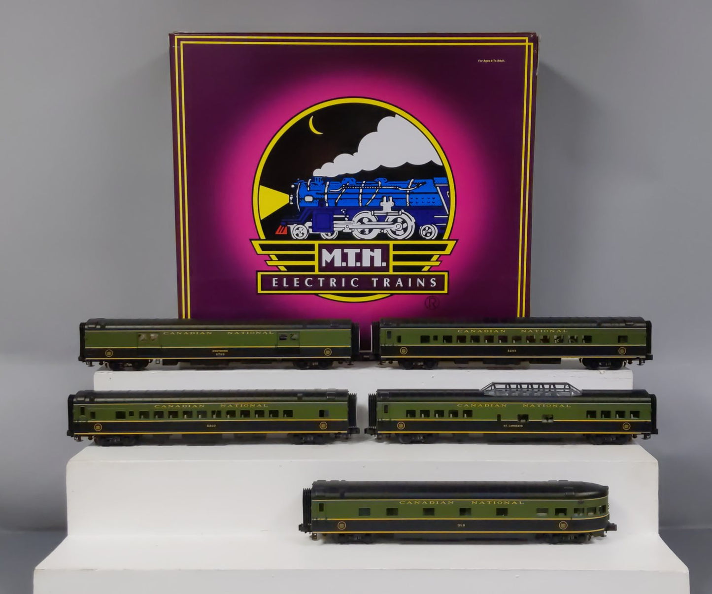 MTH 20-6574 O Canadian National 70' Streamlined Passenger Car Set (Set of 5) LN/Box