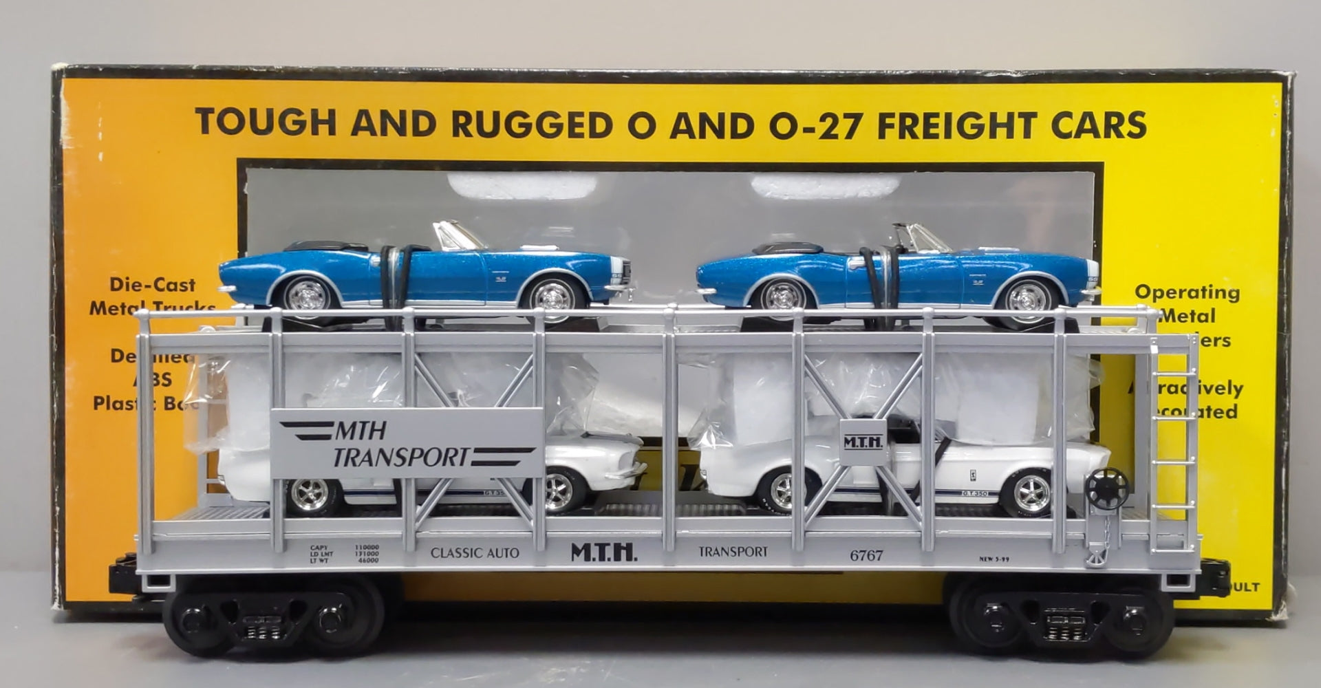 MTH 30-7666 O Gauge Auto Carrier w Two 1967 Camaros & Two 1967 Shelby Mustangs LN/Box