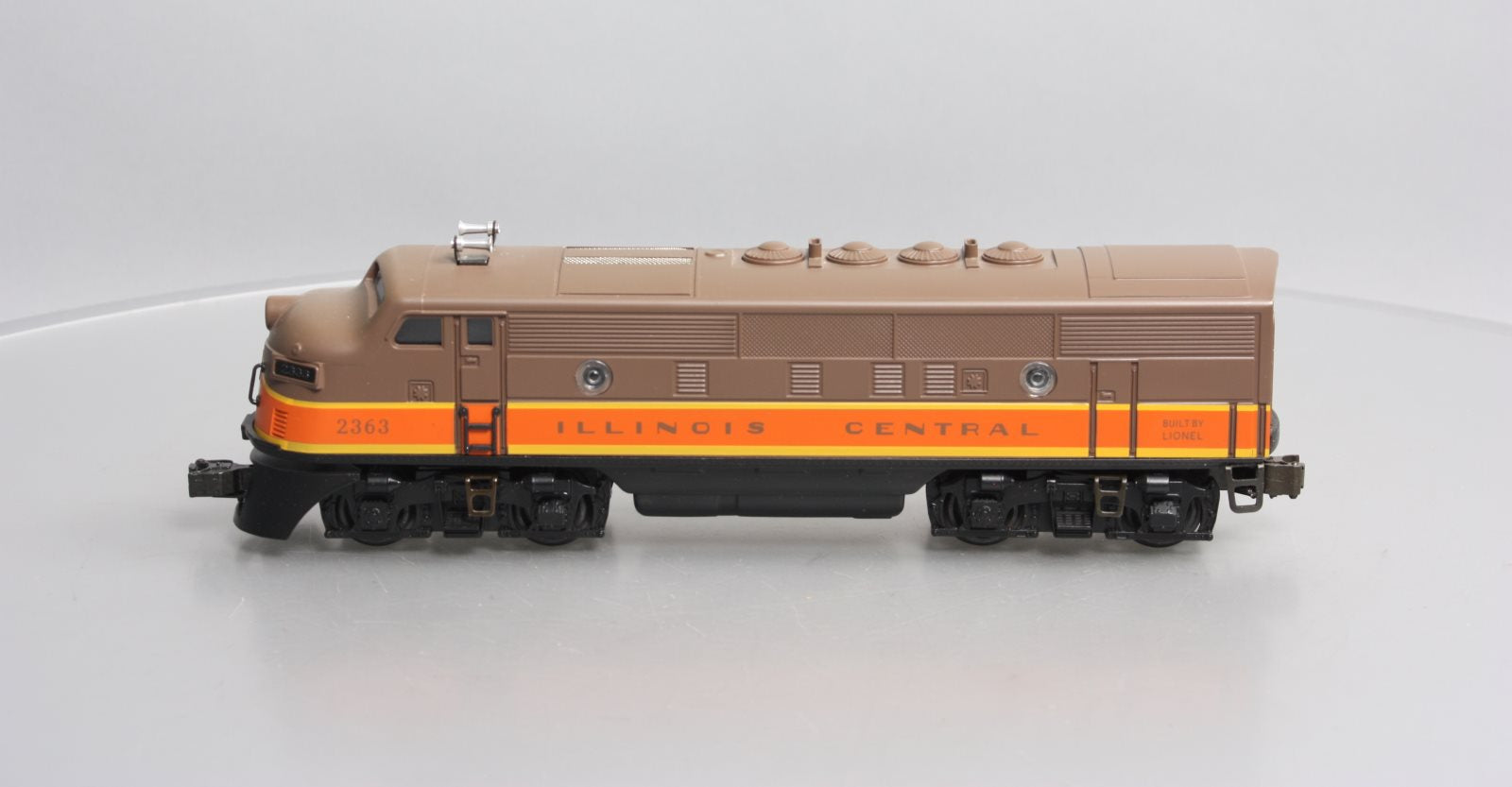 Lionel 6-38377 Illinois Central F3 Non-Powered Diesel A-Unit #2363T